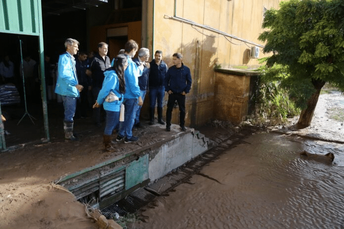 Bahía Blanca: Kicillof recorrió las zonas afectadas tras el temporal