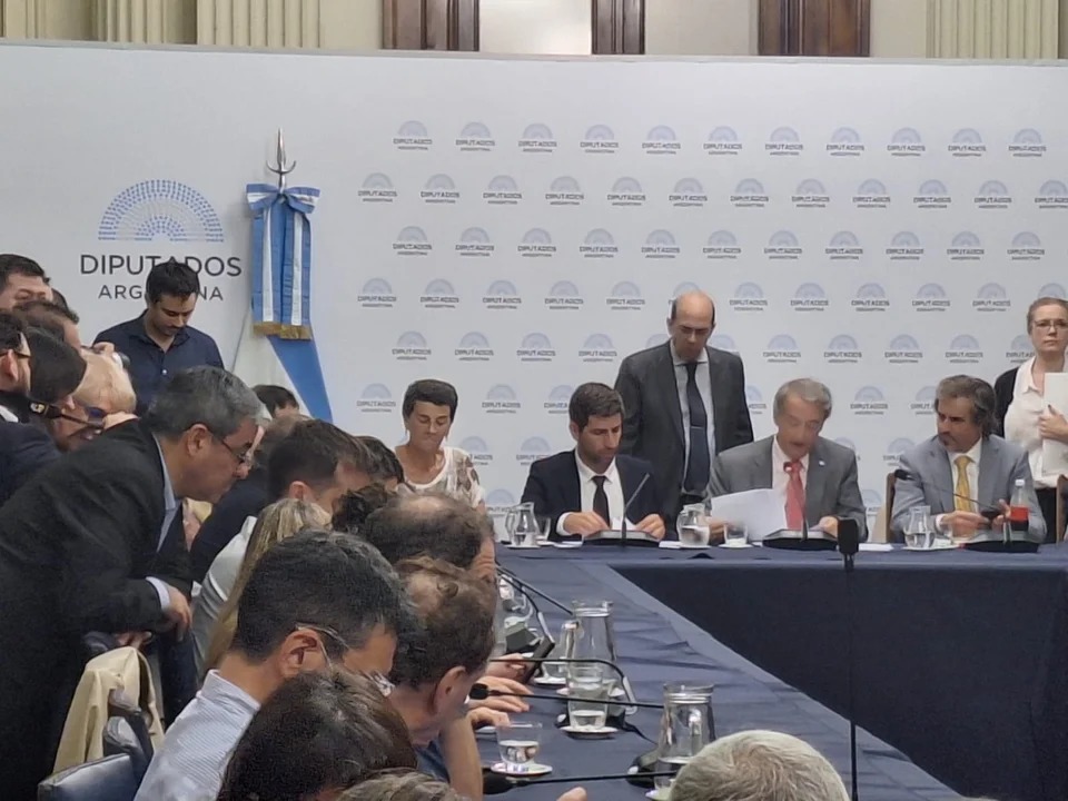 demora en diputados criptogate