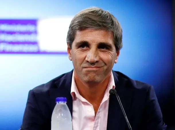 Caputo destacó acuerdo con el FMI para reparar “el abuso del gasto público”