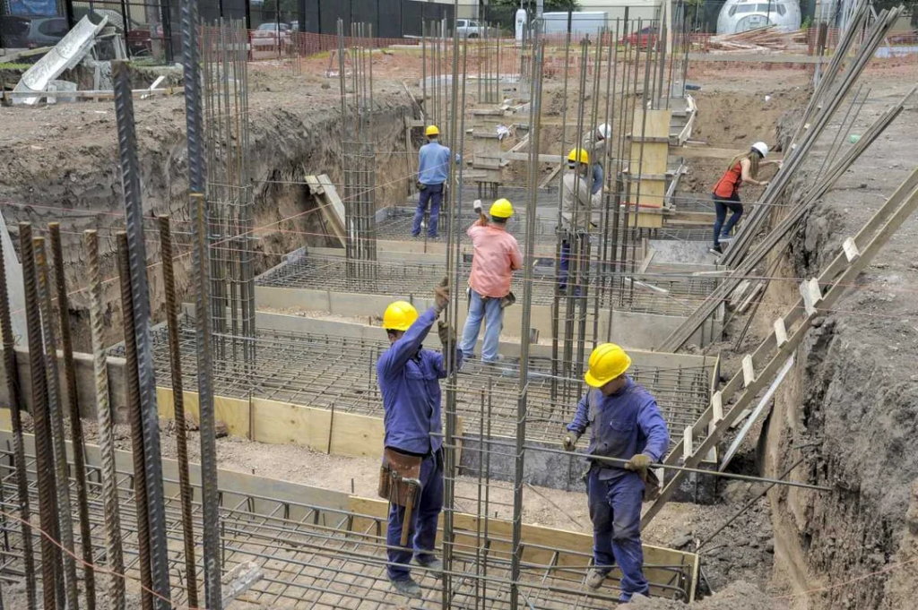 Construcción, industria y sector público, los más castigados por la pérdida de empleos