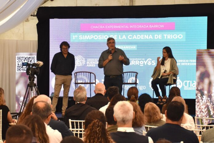 El ministro Javier Rodríguez encabezó la apertura del Primer Simposio de la Cadena de Trigo en Tres Arroyos