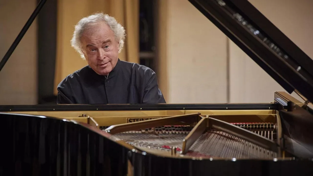 Un pianista clásico canceló conciertos en Estados Unidos en protesta por las políticas de Trump