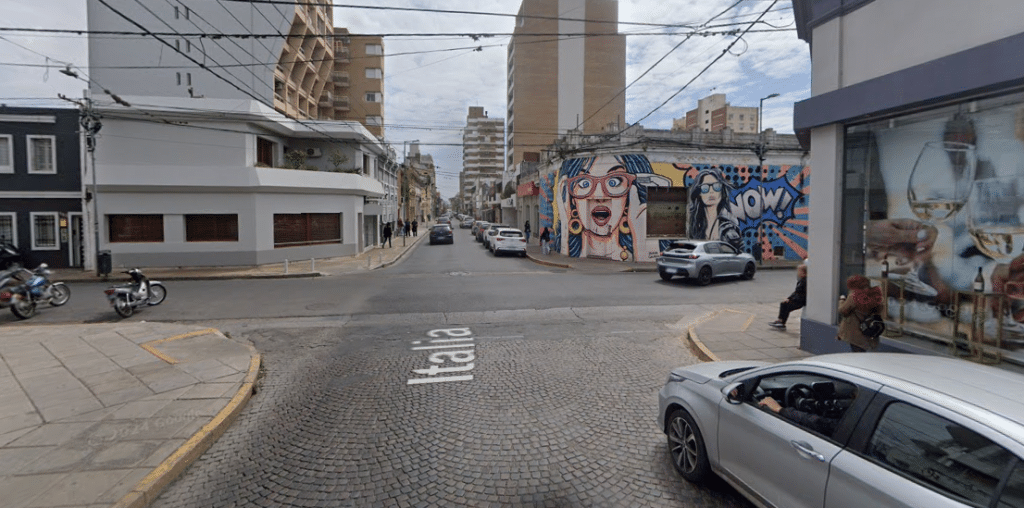 motociclista ocasionó destrozos conductor