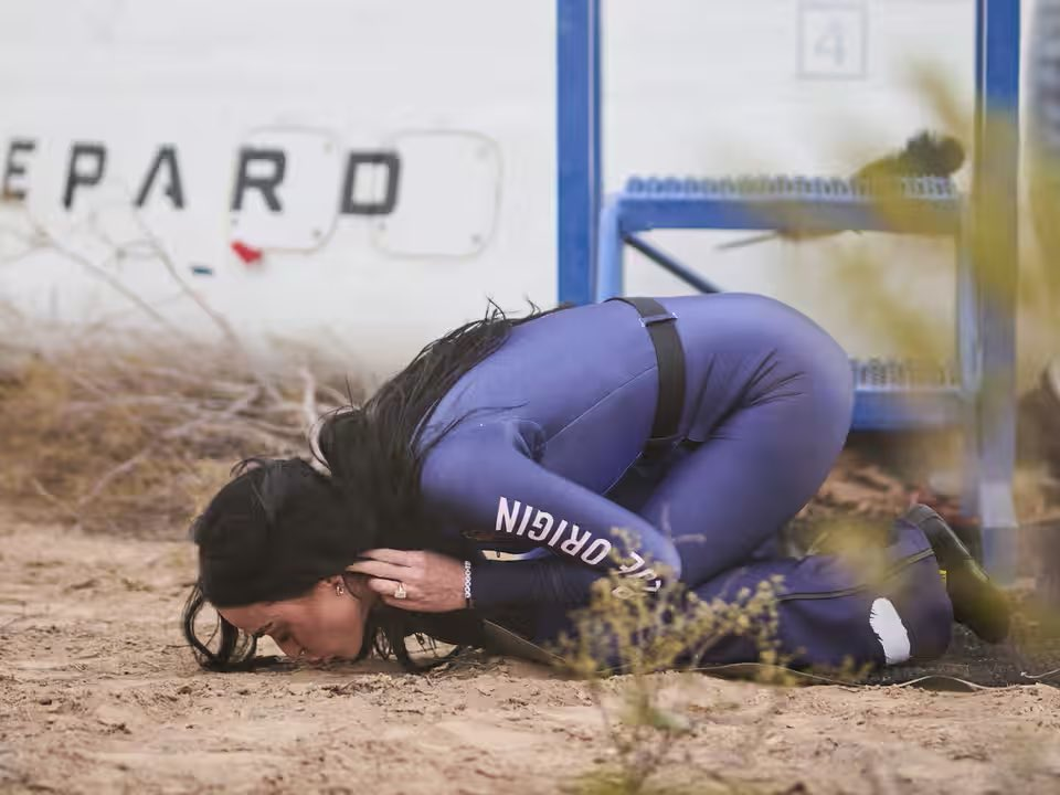 Katy Perry, protagonista de una experiencia única: viajó al espacio con otras cinco mujeres