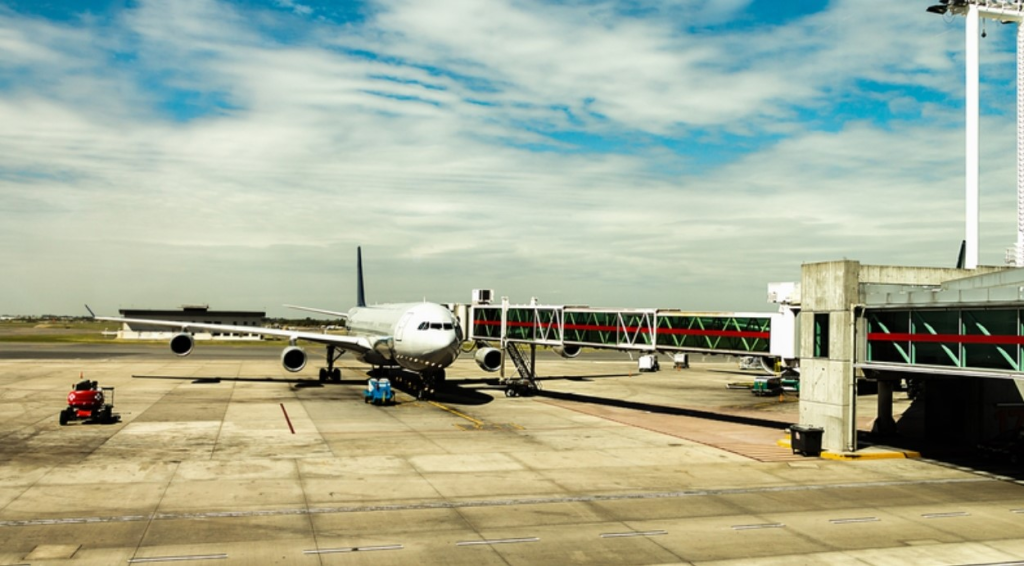 Autorizan a una nueva empresa a prestar servicios de rampa en aeropuertos