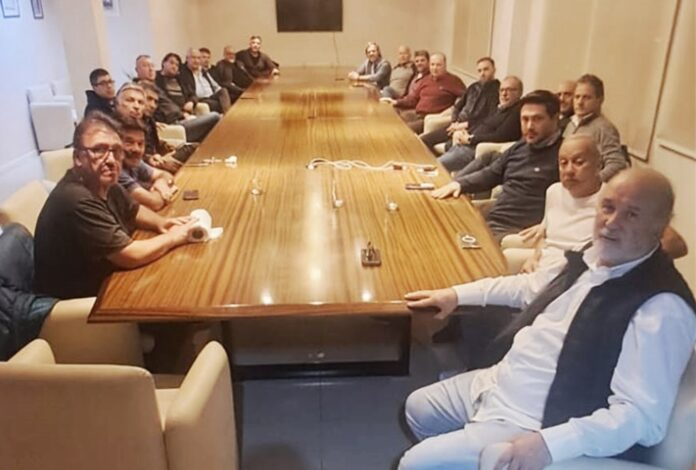 Peronismo Bonaerense se reunió en Avellaneda para evaluar estrategias electorales