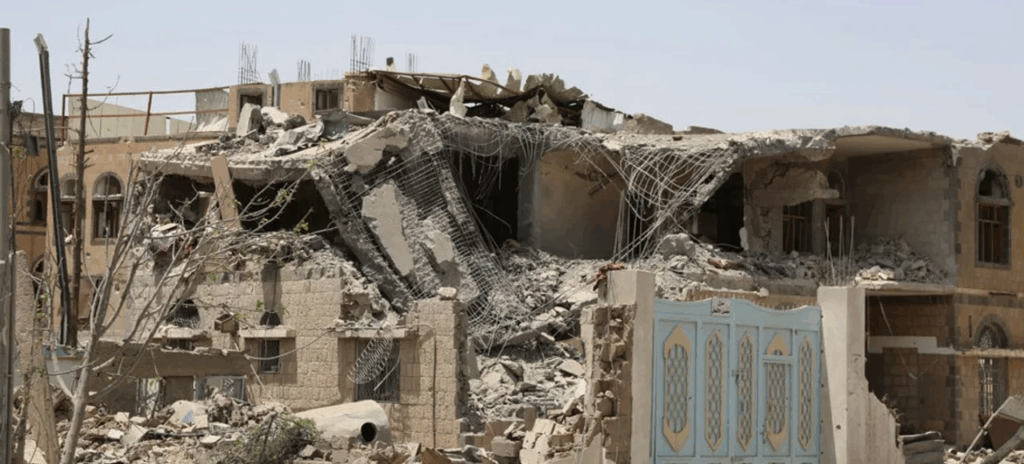 Ataque aéreo de Estados Unidos contra mercado yemení deja al menos 12 muertos y 30 heridos