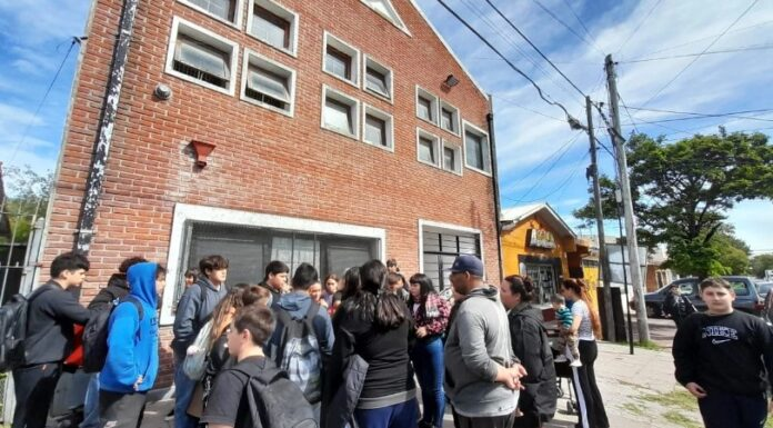 Mar del Plata: un estudiante llevó un arma al colegio y terminó procesado