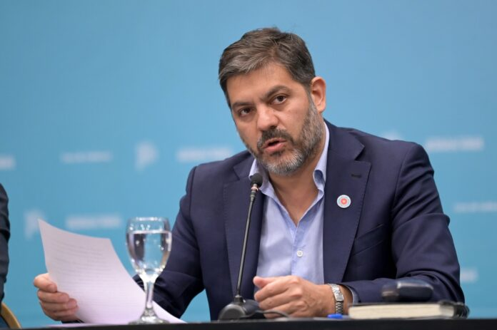 Carlos Bianco se negó a un control de alcoholemia y se le retuvo la licencia de conducir