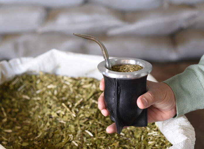 ¿Qué país se lleva el 77% del total de yerba que exporta la Argentina?