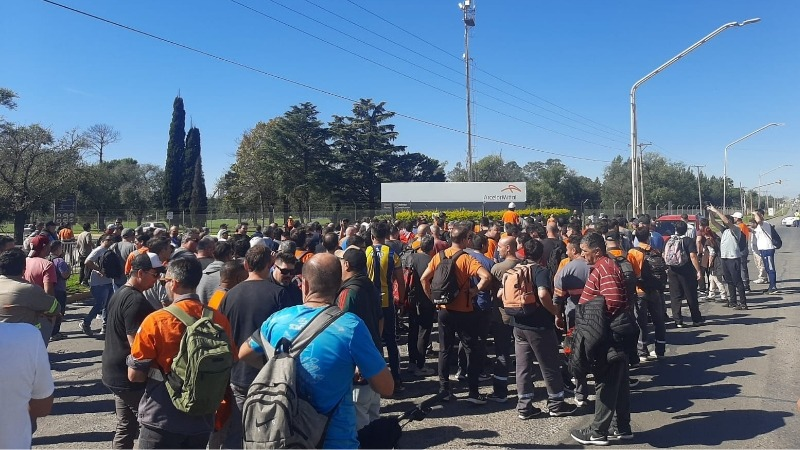 paro por tiempo indeterminado UOM