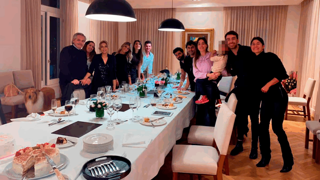 “Fue un error muy grande”: Fabiola Yañez pidió disculpas por la foto de su cumpleaños en Olivos