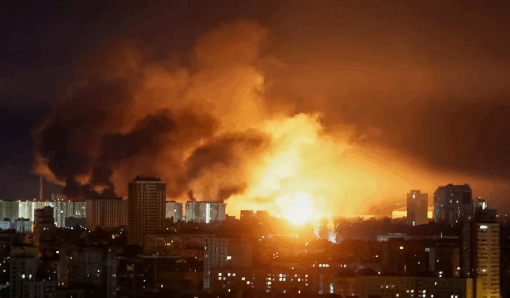 Kiev sufrió un ataque masivo ruso: siete horas bajo explosiones de drones y misiles en toda la ciudad