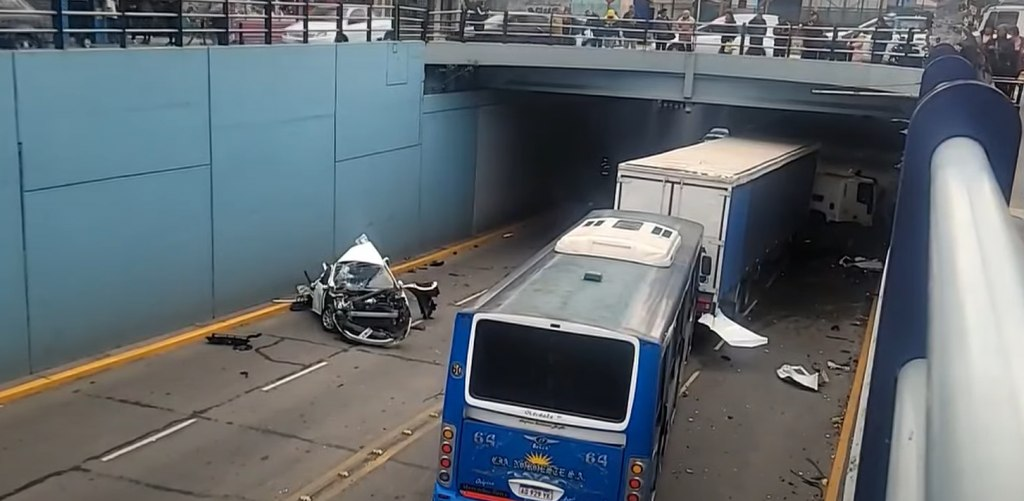 Tragedia en Colombia: nueve muertos y siete heridos tras accidente de óminbus