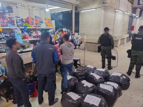desbaratan talleres clandestinos camisetas
