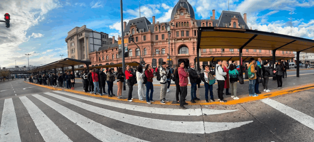 Termina el paro de colectivos: la UTA mantiene su reclamo salarial y amenaza con nuevas medidas