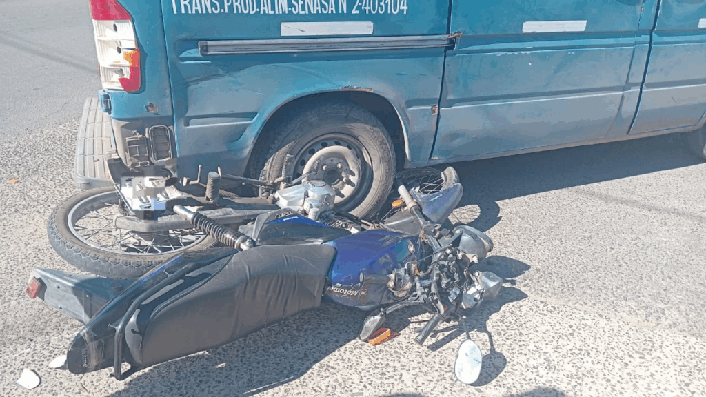 fuerte impacto moto