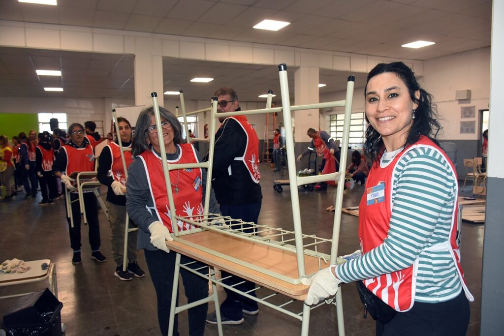 Ternium cerró la 23° edición de Voluntarios en Acción con la renovación de la Escuela N° 32 de Villa Riccio