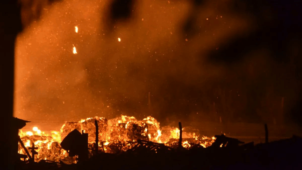 incendio papelera en melchor romero