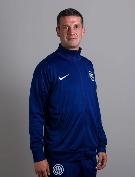 El entrenador del Inter, emocionado con Carboni: “Vio la oscuridad y volvió con una sonrisa”