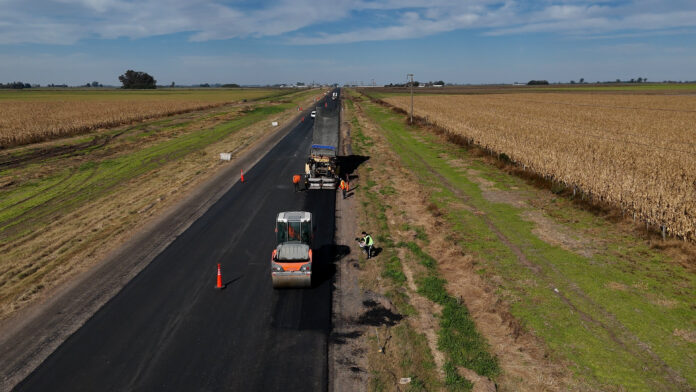 Avanzan las obras de repavimentación de la Ruta Provincial Nº 32