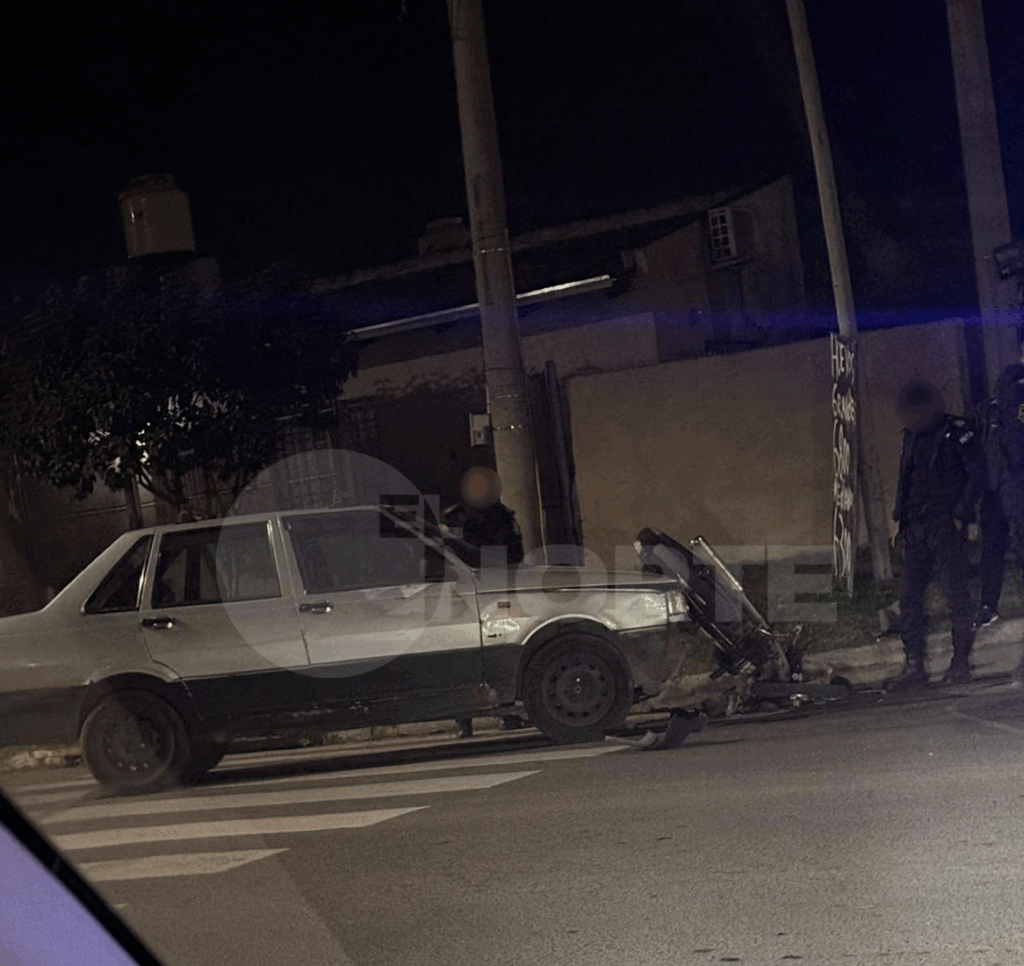 Un Fiat Duna y una motocicleta colisionaron en zona oeste en la tarde de hoy