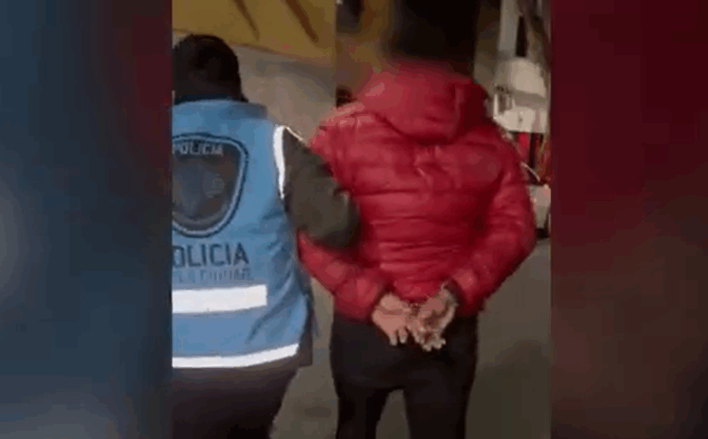 Cayó en Villa Santa Rita un prófugo por homicidio en Santiago del Estero
