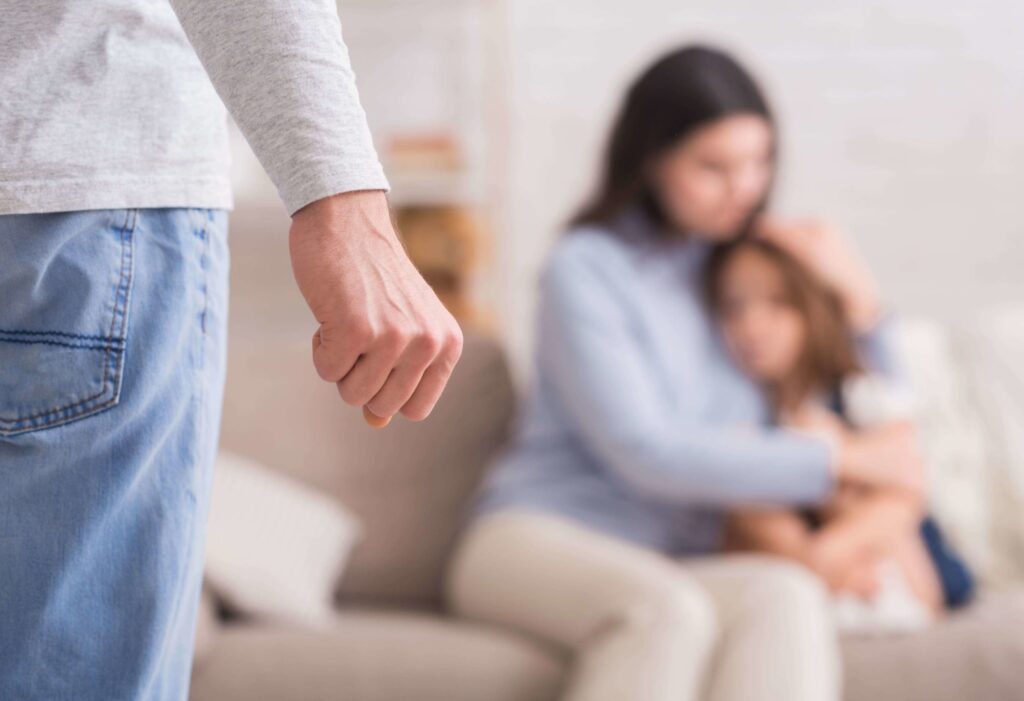 amenazas en el ámbito familiar parejas