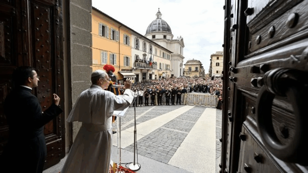 El papa León XIV pidió rechazar la guerra y rezar por sus víctimas