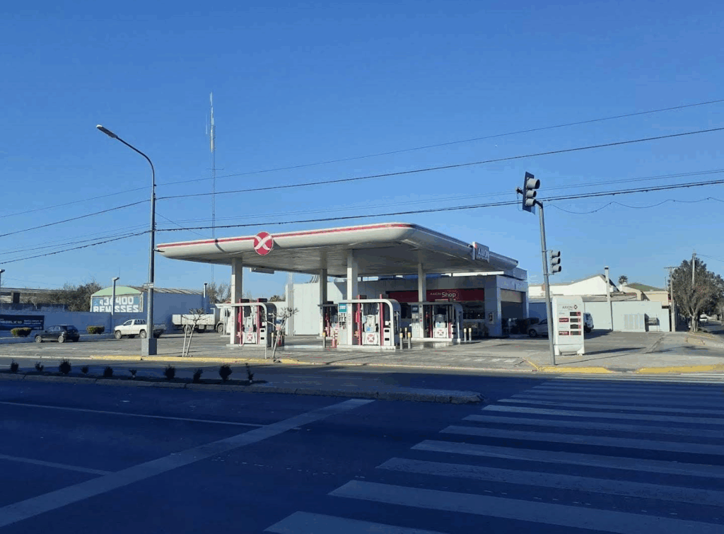 robaron celulares estación de servicio