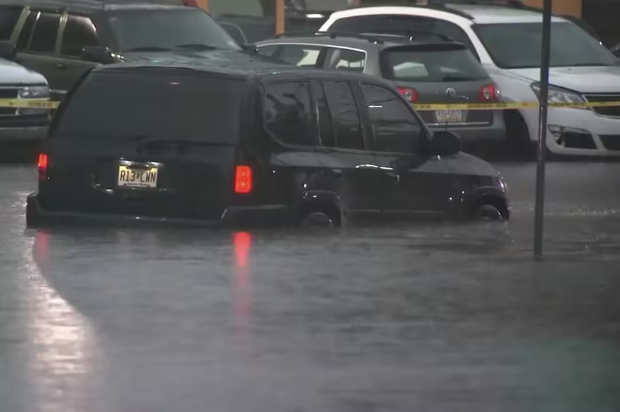 Caos en Nueva York: inundaciones récord, el subte bajo agua y dos muertos en Nueva Jersey