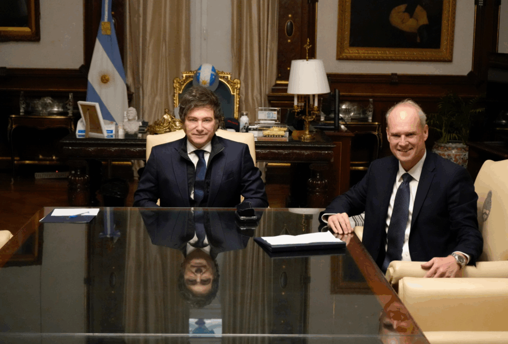 milei se reunió con el titular ADEBA bancos