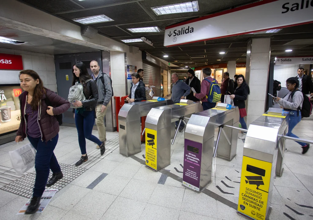 Subte gratis: liberarán los molinetes de una estación de la Línea B en solidaridad con el Hospital Garrahan