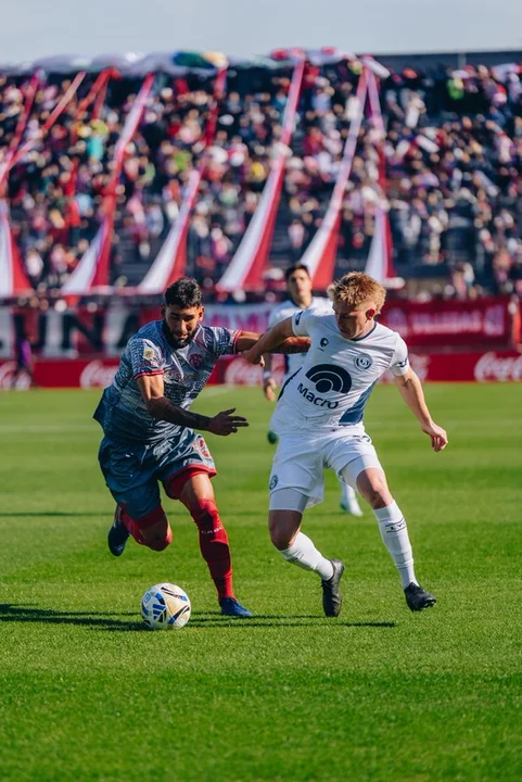 Independiente Rivadavia goleó a Barracas Central por el Torneo Clausura 2025