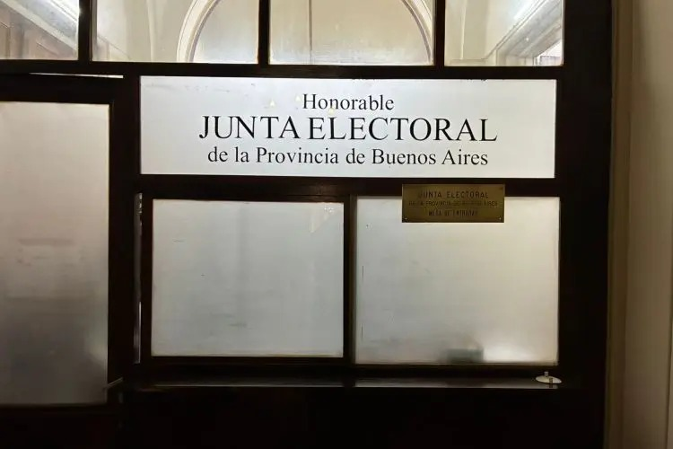 Fuerza Patria San Nicolás Cecilia Comerio