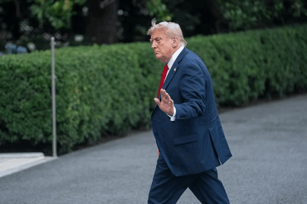Tensión entre Trump y Powell durante una visita a la Reserva Federal