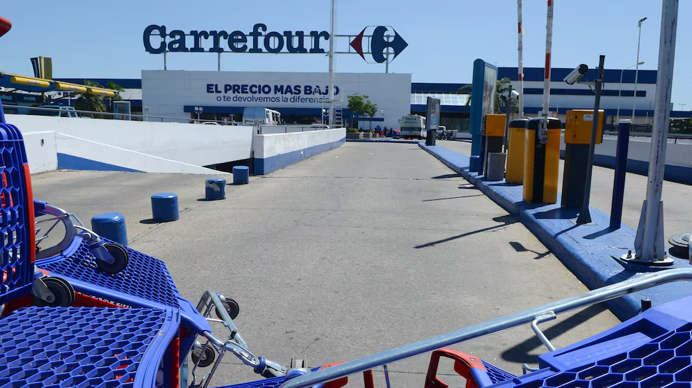 Carrefour se va de Argentina supermercados