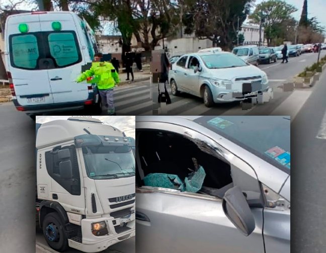 Segundo choque en Av. Savio: dos mujeres heridas tras un impacto entre un camión y un automóvil en la intersección con Ponce de León