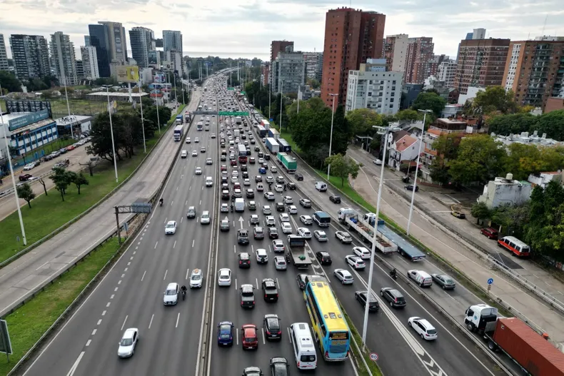 El parque automotor argentino alcanza un récord histórico: la edad promedio supera los 11 años