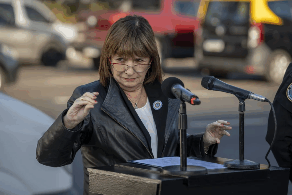 Patricia Bullrich autorizó compras por más de $5.000.000 millones a la droguería investigada por sobornos
