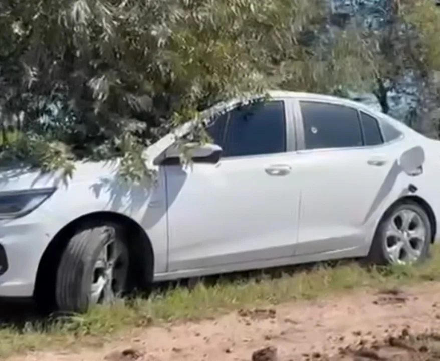 San Antonio de Areco: hallaron muertos a un hombre y una mujer dentro de un auto tiroteado