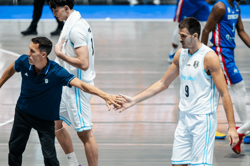 argentina perdió con dominicana golpes