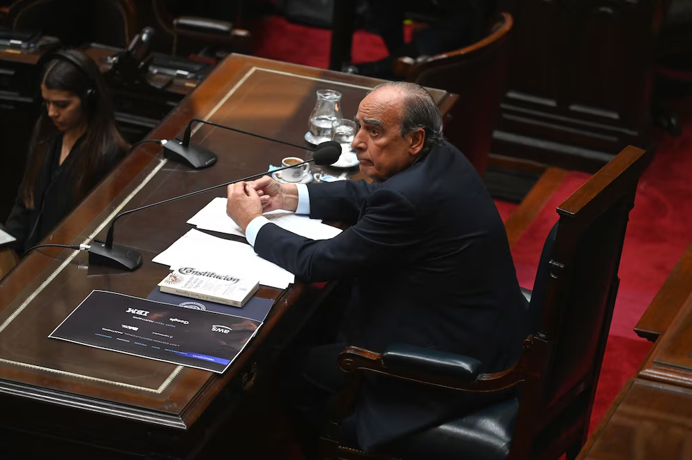 francos enfrenta más de 1.300 preguntas fentanilo $libra