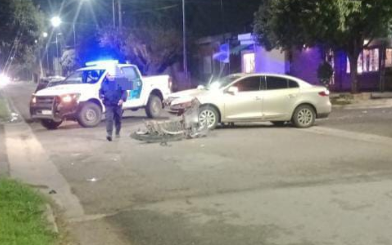 choque entre una moto y un auto
heridp