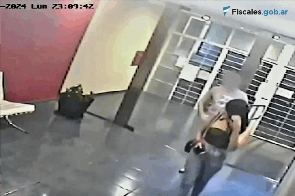 joven viuda negra hombres
