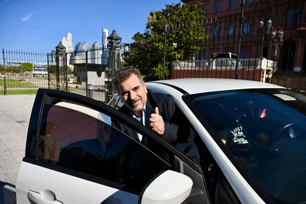 Ritondo visitó la Rosada y, en modo campaña, sostuvo: “Vamos a seguir yendo a los barrios”