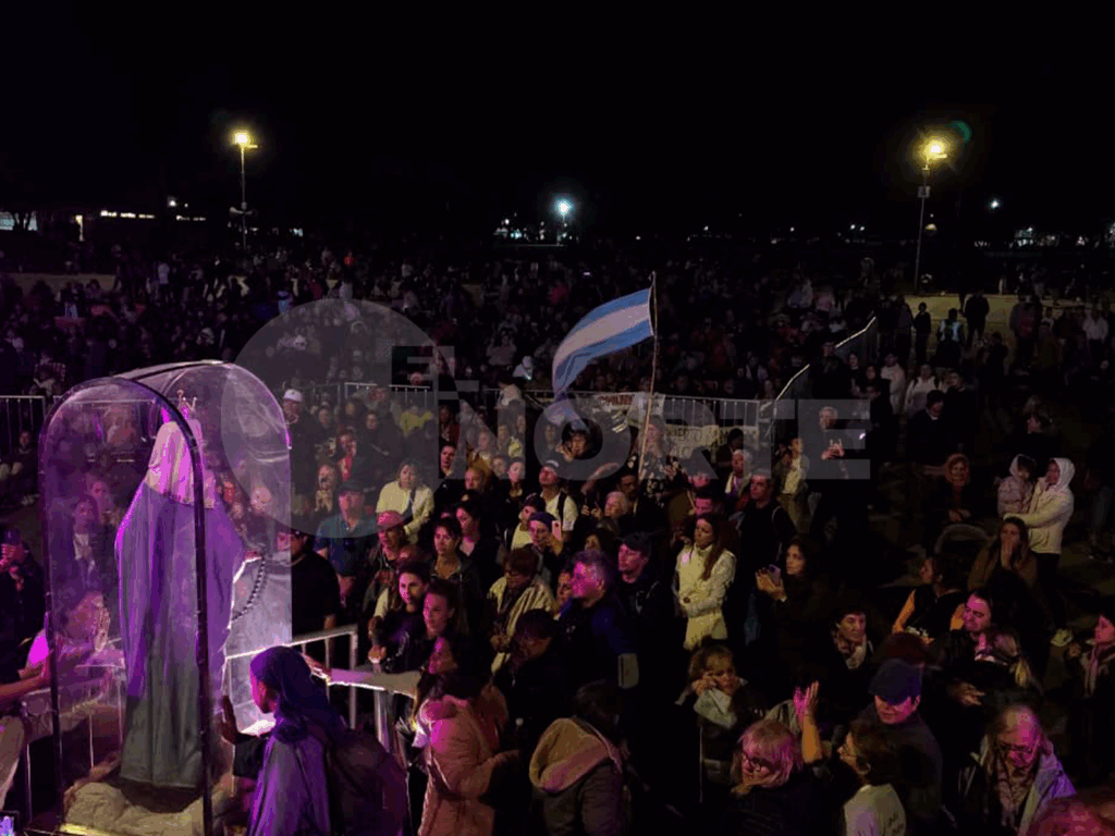 A minutos para el 42° aniversario de la Virgen del Rosario de San Nicolás: los fieles se concentran en el Santuario