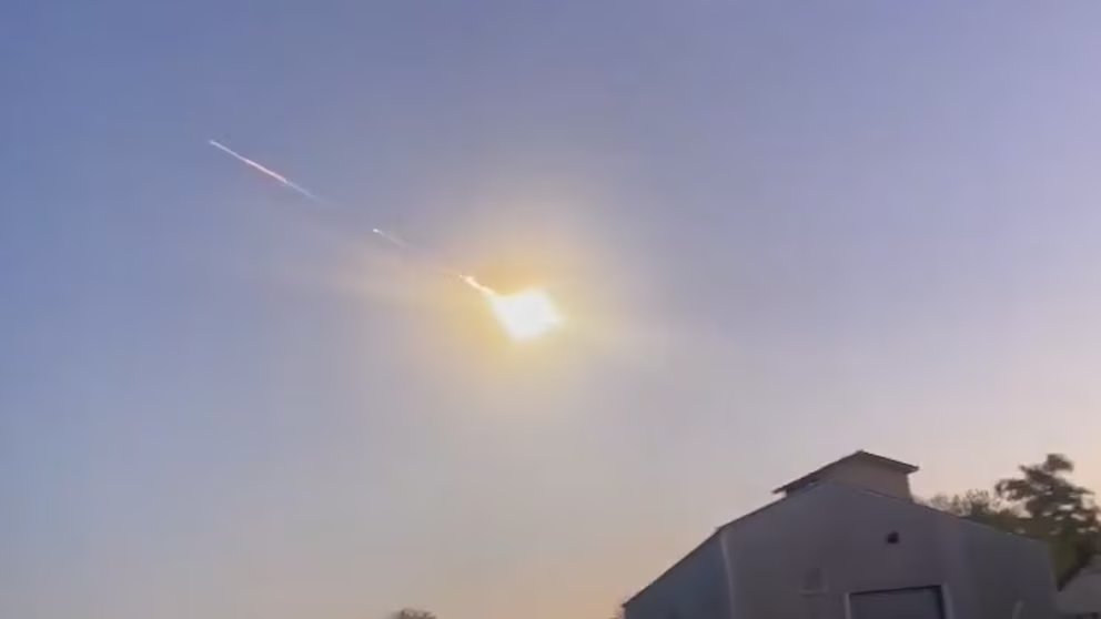 misteriosa bola de fuego sorpresa