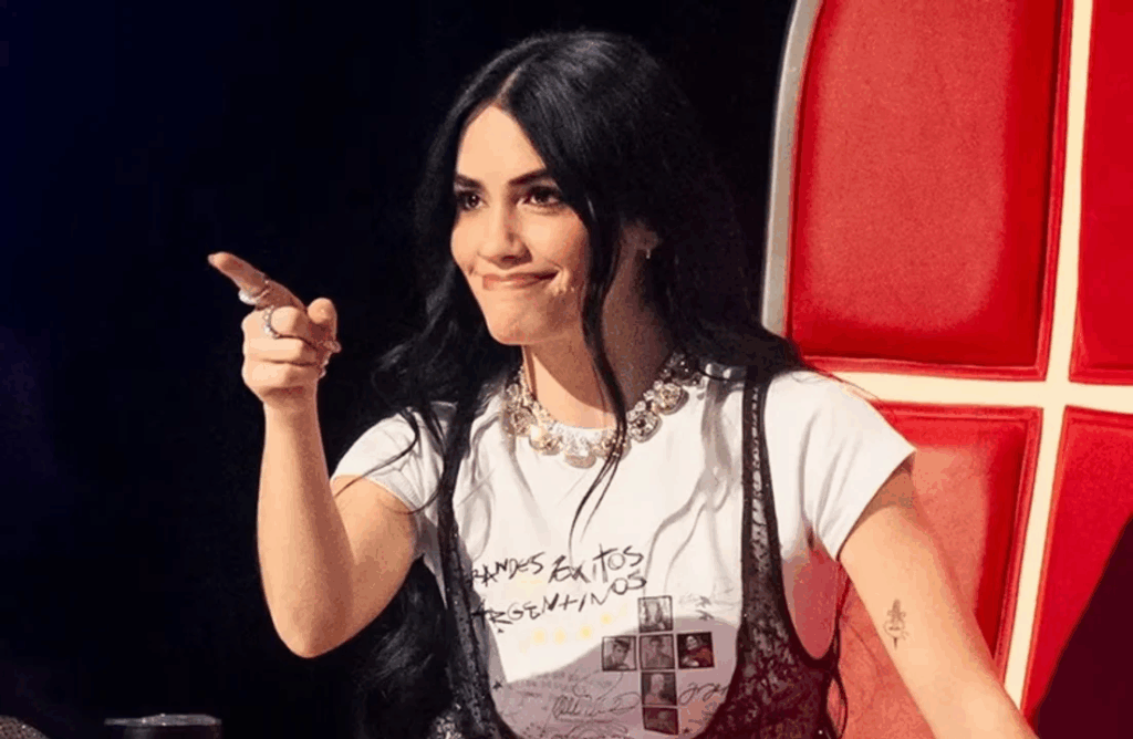 lali ironizó milei festival chaqueño palavecino