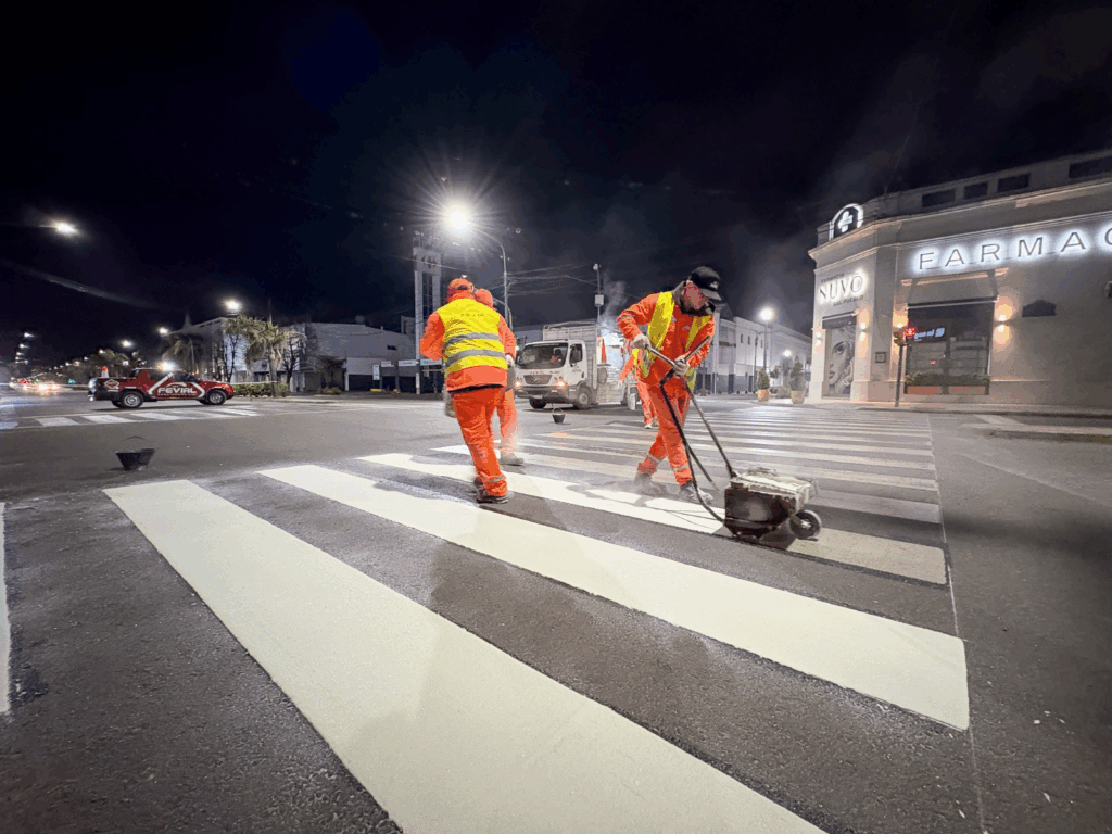 municipalidad trabajos de demarcación vial en avenidas